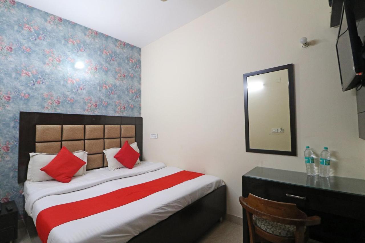 Hotel Westend Holiday Home 5 Mint From Nizamuddin Railway Station New Delhi Eksteriør bilde
